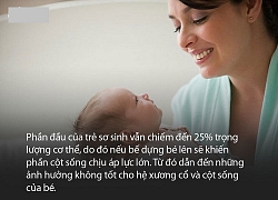 Nhìn hành động bế ru, đặt em bé ngủ của cậu bé này, nhiều bà mẹ trẻ có khi còn hổ thẹn vì không khéo bằng