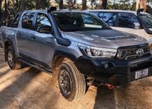 Toyota GR Hilux chuẩn bị xuất hiện với động cơ mạnh hơn 'vua bán tải' Ford Ranger Raptor