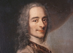 Voltaire &#8220;vua châm biếm&#8221; khai sáng châu âu bằng ngòi bút nổi loạn