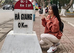 Đi Hà Giang, cô gái được mẹ chụp cho loạt ảnh "nghìn like": Câu chuyện phía sau khiến tất cả thích thú