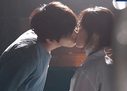 Hậu trường màn khoá môi "tên lửa" ở Người Thầy Y Đức 2: Ahn Hyo Seop hôn Lee Sung Kyung ngon hệt như ăn một tô bún bò?