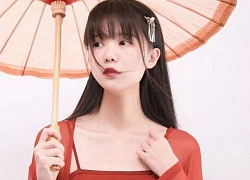 Khẳng định không bao giờ phải dùng photoshop, thế mà "hot girl cổ trang" vẫn bị bóc ảnh đời thường trông như bà thím