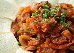 Kim chi chiên với đậu phụ đưa cơm ngày se lạnh
