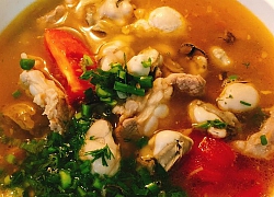 &#8220;Lạ miệng&#8221; với món canh hàu nấu sườn sụn non nóng hổi ngày se lạnh
