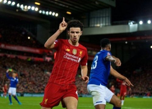 Liverpool sắp có đội trưởng trẻ nhất lịch sử