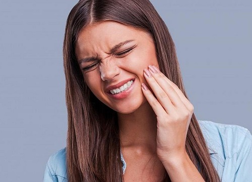 Nguy kịch tính mạng vì viêm tấy lan tỏa vùng sàn miệng