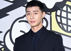Phó Chủ tịch Park Seo Joon để tóc ướt test thử thời tiết lạnh buốt óc ở Hàn và cái kết bốc khói theo đúng nghĩa đen