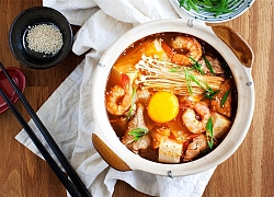 Quây quần bên nồi lẩu kim chi ngày chuyển gió