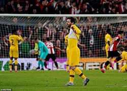 Bị loại cay đắng, HLV Barca phát biểu y như... Solskjaer