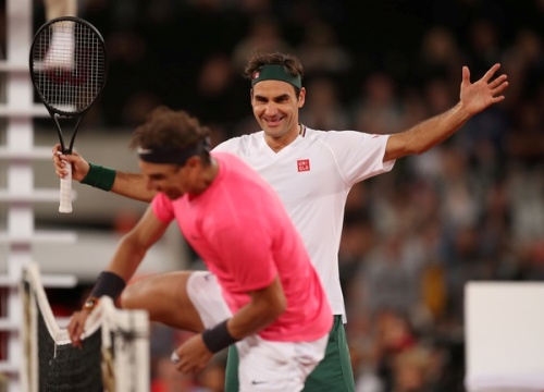 Federer thắng Nadal trong trận đấu lập kỷ lục thế giới