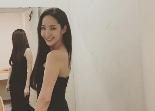 Chỉ thả nhẹ tấm hình khoe body 'mướt mắt', Park Min Young đã gieo rắc thương nhớ cho bao trái tim