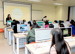 Ngày mai, 25.000 sinh viên ĐH Kinh tế quốc dân chuyển sang học trực tuyến