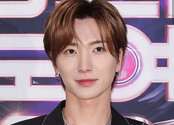 Nóng: Sau mỹ nhân MOMOLAND, Leeteuk (Suju) tiếp tục bị bóc phốt "thả thính" hàng loạt gái lạ trên Instagram