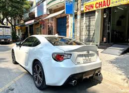 Toyota FT-86 bán lại giá hơn 800 triệu đồng cùng lời quảng cáo: "Biển VIP mãi mãi phát vô tận"