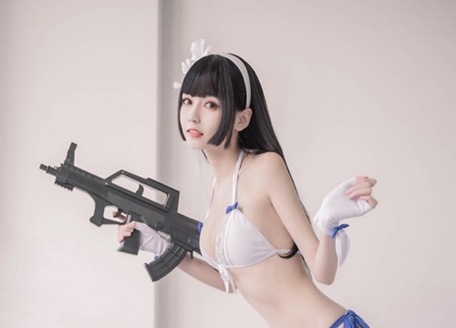 Chiêm ngưỡng khẩu QBZ-95 cực nuột nà trong Cosplay Girls' Frontline