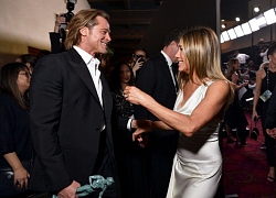 Jennifer Aniston chúc mừng Brad Pitt chiến thắng Oscar