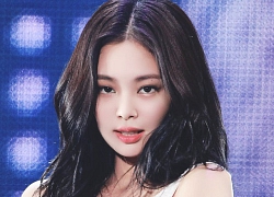 Loạt ảnh chứng minh Jennie (BLACKPINK) là quý tộc từ trong trứng nước: Mặc gì cũng sang, nằm bừa một góc thành cực phẩm