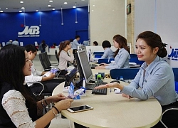 Mcredit khiến "gánh nặng" nợ xấu MBBank ngày càng tăng