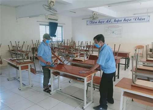 UBND TP HCM ra văn bản khẩn đề nghị báo cáo việc chuẩn bị đón học sinh trở lại trường