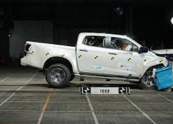 Isuzu D-Max 2020 đạt an toàn 5 sao từ ASEAN NCAP - Bước đệm thoát ế và cạnh tranh Ford Ranger khi về Việt Nam