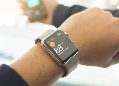 Apple Watch vừa tiếp tục cứu cậu bé 13 tuổi mắc bệnh tim