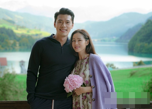 'Crash Landing On You' tung bộ ảnh 'siêu tình' của Hyun Bin và Son Ye Jin, tiết lộ ý nghĩa loài hoa xuất hiện ở cuối phim