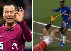 Cựu trọng tài Clattenburg chỉ rõ lý do Maguire phải bị đuổi khỏi sân