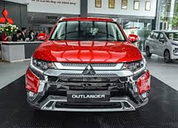 Đánh giá nhanh Mitsubishi Outlander: 15 điểm mới, giá gần như không đổi và cơ hội bám đuổi Honda CR-V, Mazda CX-5