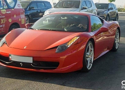 Chiêm ngưỡng siêu xe Ferrari 458 Italia trên đường phố Sài Gòn