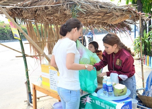 Cô giáo mầm non bán nước mát kêu gọi 'giải cứu'