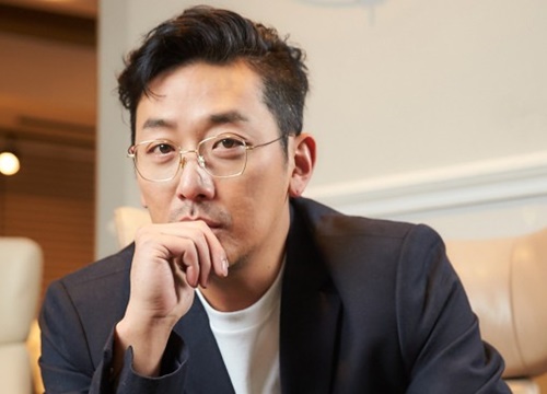 Ha Jung Woo - "Ông hoàng phòng vé trẻ nhất lịch sử Hàn Quốc" sụp đổ hình tượng vì bê bối chất cấm