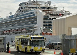 Hai khách trên du thuyền Diamond Princess tử vong