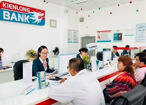 KienLongBank rao bán lần hai hơn 176 triệu cổ phiếu Sacombank