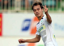 Làm thế nào để chân sút nội có đất diễn ở V-League?