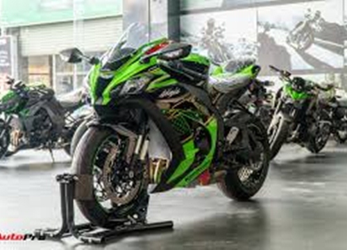 Lô hàng Kawasaki ZX-10R 2020 đầu tiên về Việt Nam với giá 571 triệu đồng