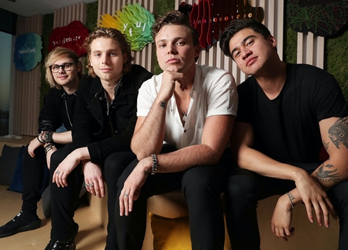 Sau 9 năm hoạt động, 5 Seconds Of Summer chính thức có bản hit đạt một tỷ lượt nghe, ba album No.1 BXH Billboard Hot 200