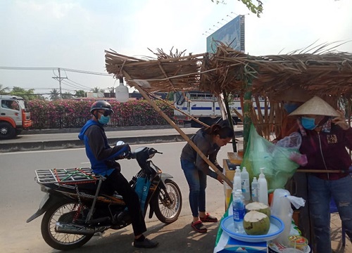 Sau tôm hùm, dưa hấu đến lượt giải cứu... giáo viên mầm non gây 'sốt' mạng