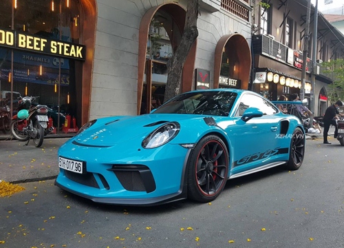 Thất thần trước vẻ đẹp của xe đua đường phố Porsche 911 GT3 RS 2019 trên phố Sài Gòn