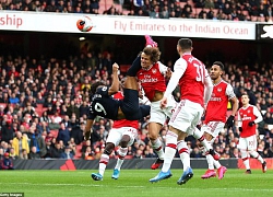 Aubameyang ghi cú đúp, Arsenal ngược dòng ngoạn mục trước Everton