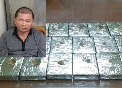 Bắt kẻ vận chuyển 17 bánh heroin trên tàu hỏa