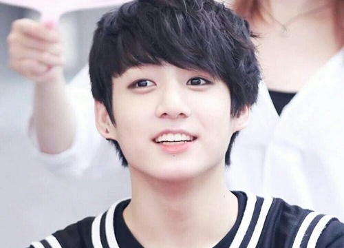 Fangirl hứa sẽ yêu Jungkook (BTS) đến suốt đời vì hành động ấm áp và đầy nhân văn của nam thần tượng