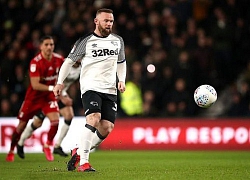 Huyền thoại Wayne Rooney lại gây sốc sân cỏ Anh