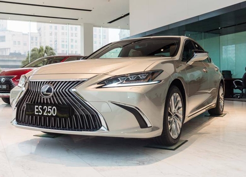 Mua xe sang Lexus, chọn mẫu xe nào phù hợp với nhu cầu và tài chính?