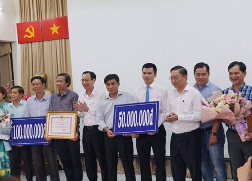 TP.HCM: Khen thưởng 2 bệnh viện điều trị thành công các ca nhiễm Covid - 19