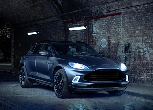 Aston Martin DBX 2021 chơi trội với gói cá nhân hóa đặc biệt