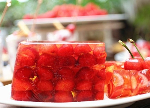 Bánh pudding cherry vừa ngon vừa mát