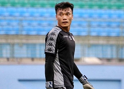 Bùi Tiến Dũng bị CĐV 'tấn công' trang cá nhân sau sai lầm ở AFC Cup