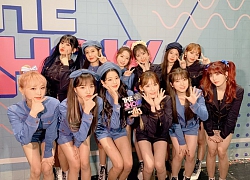 IZ*ONE giành cúp chiến thắng đầu tiên với 'FIESTA' trên The Show, phần phát biểu của trưởng nhóm Eunbi gây chú ý