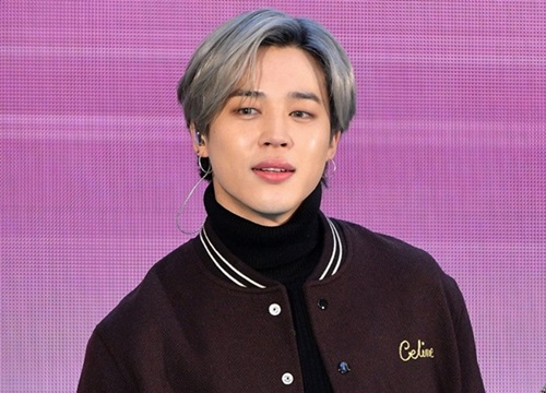 Jimin (BTS) 'làm loạn' mạng xã hội khi diện mẫu áo khoác đơn giản, vô tình đụng hàng 'nàng thơ Celine' Lisa