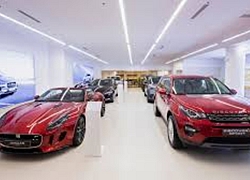 Vào TTTM Crescent Mall ở Quận 7 chiêm ngưỡng dàn xe sang xịn Jaguar Land Rover